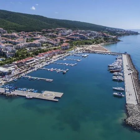 Apartment Horizon 28 'в' *